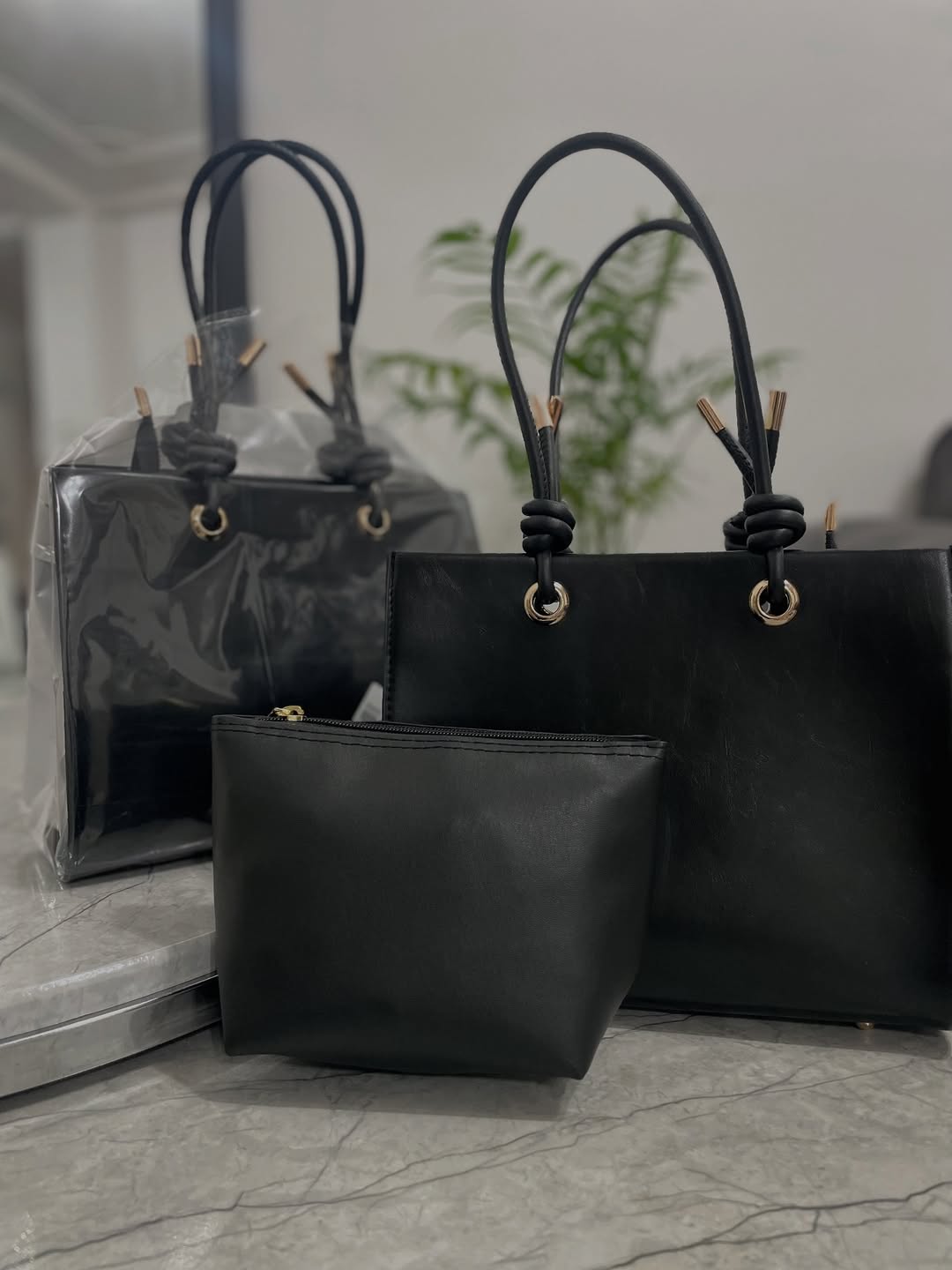 کیف دستی و کیف آرایشی ۲‌تیکه